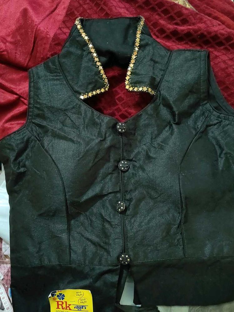 Elegant Black Blouse