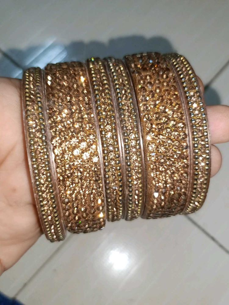 Sparkling Gold Bangle Set