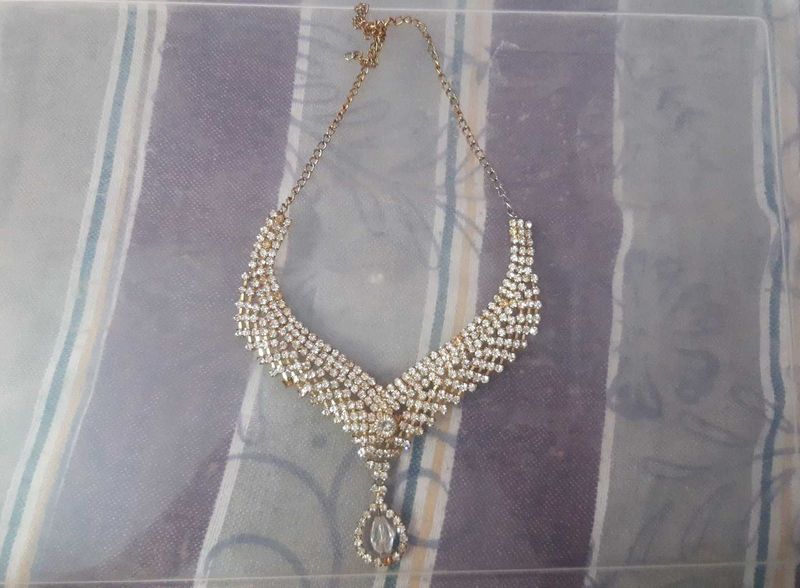 Sparkling Rhinestone Necklace