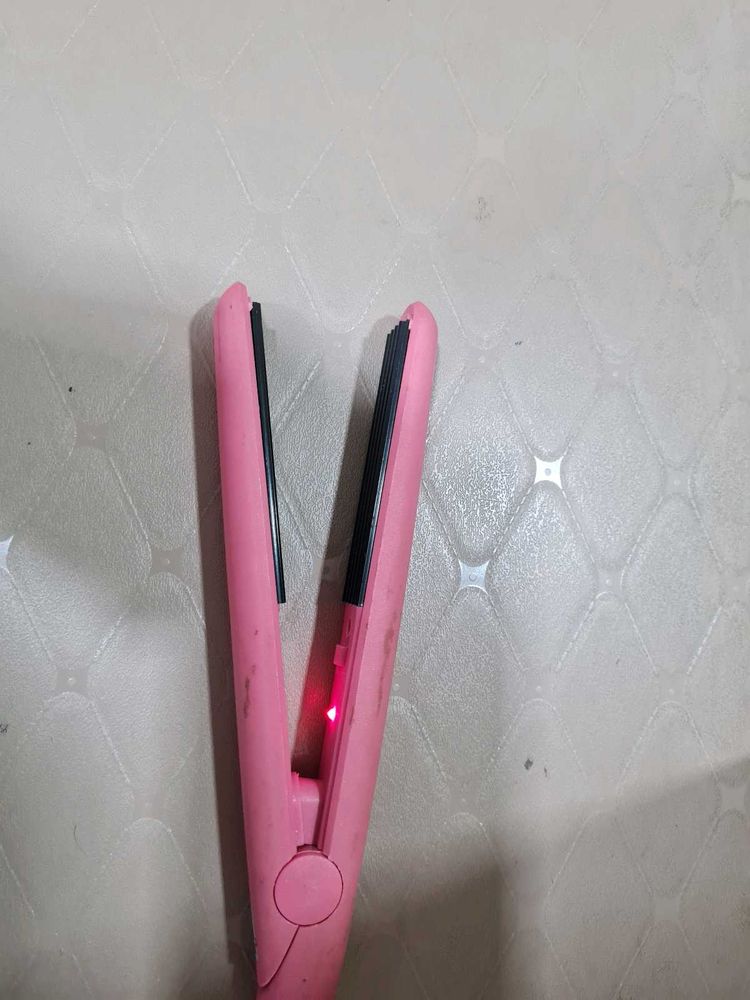 Pink Hair Mini Crimper