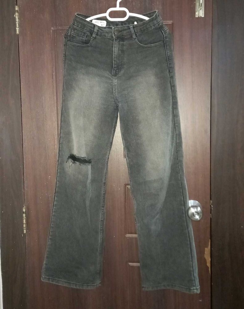 Urbanic Straight Fit Jeans