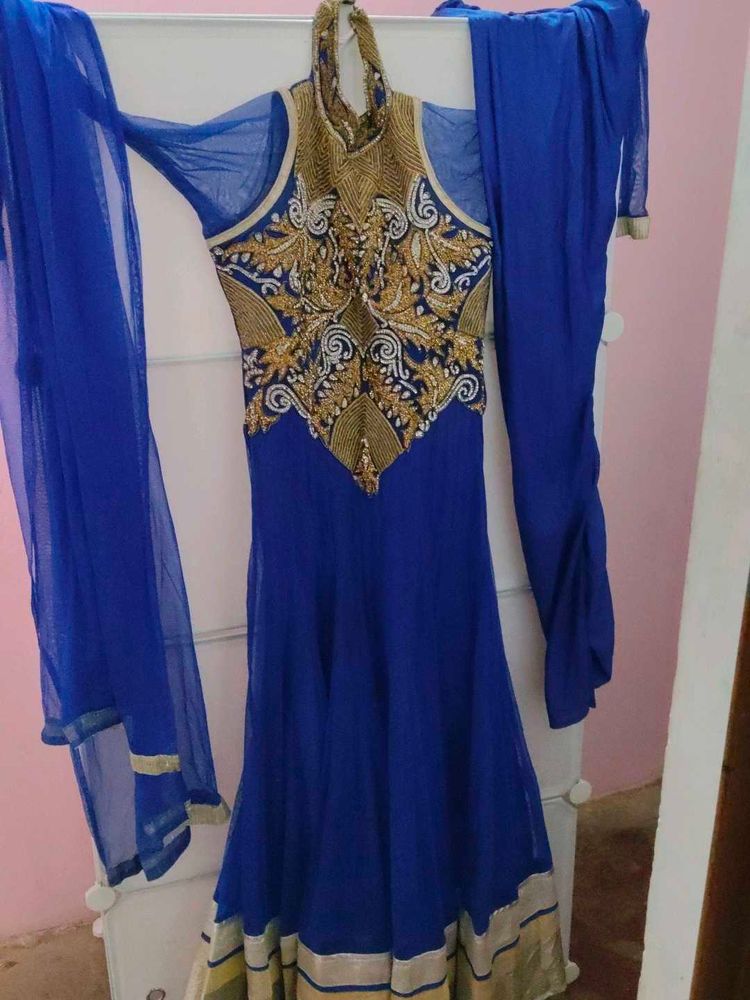 Elegant Blue Embroidered Kurta Set