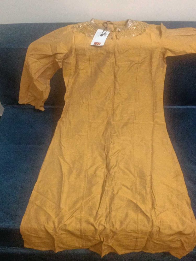 Yellow Embellished Collar Tunic