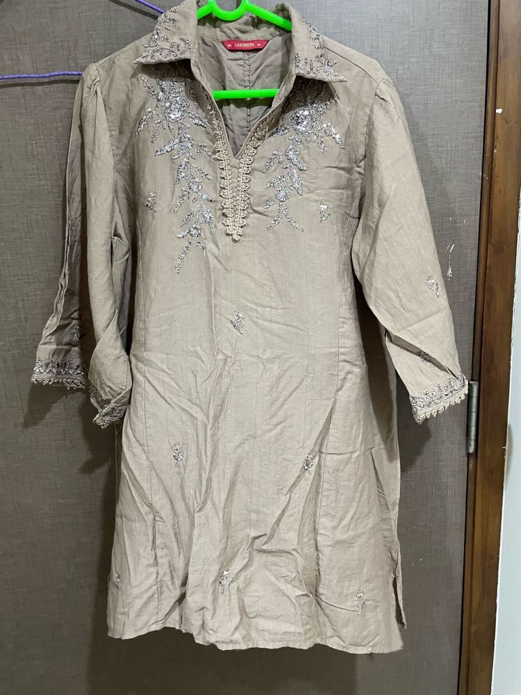 laks*ita Embroidered Kurta