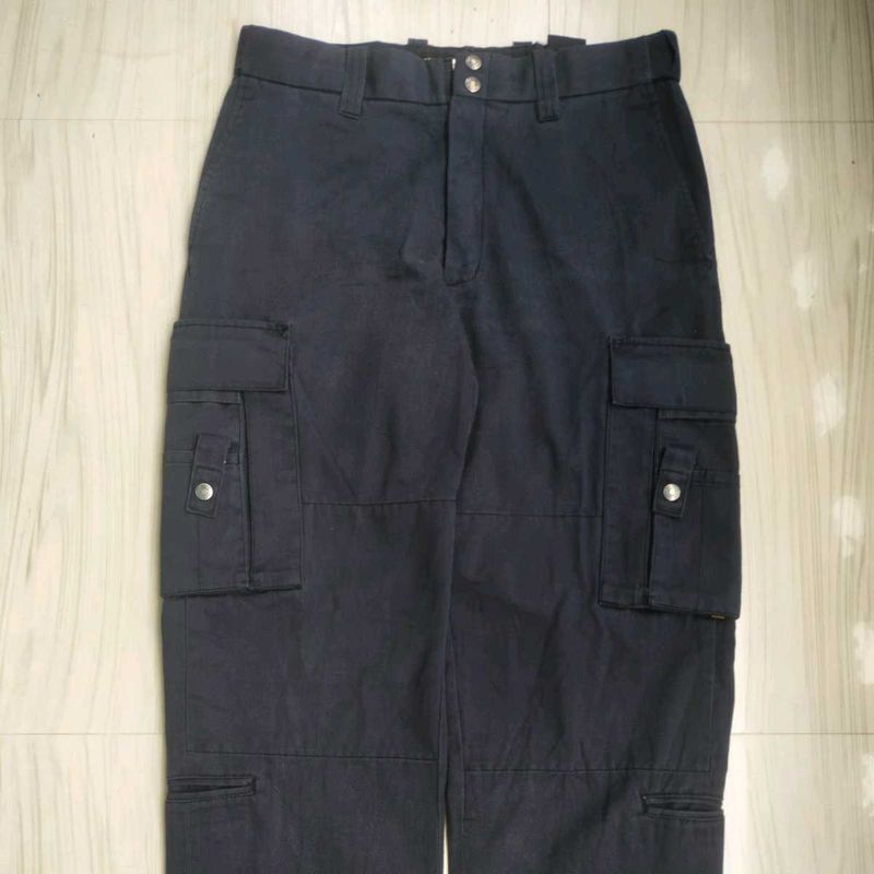 A 100% Heavyweight Military Utility Cargo For Men