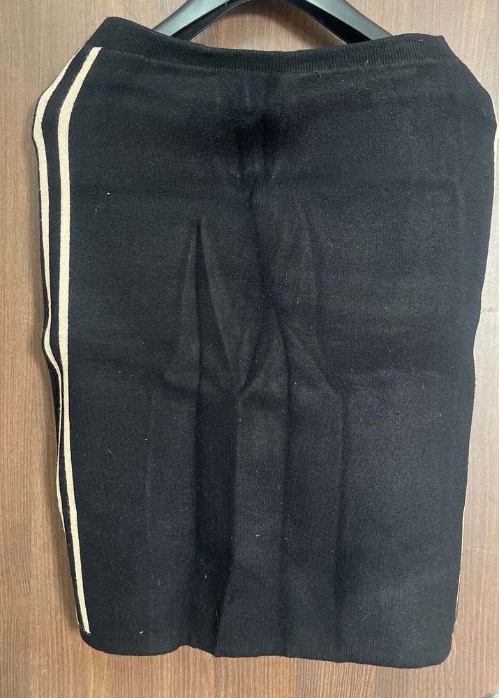 Formal Wollen Skirt