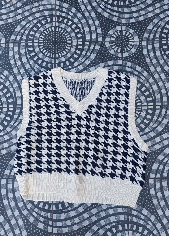 Houndstooth Knit Vest