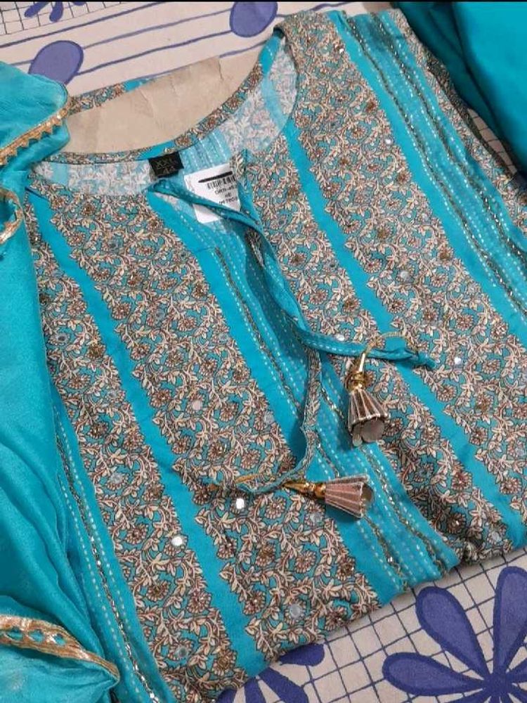 Teal Embroidered Kurta Set XXL
