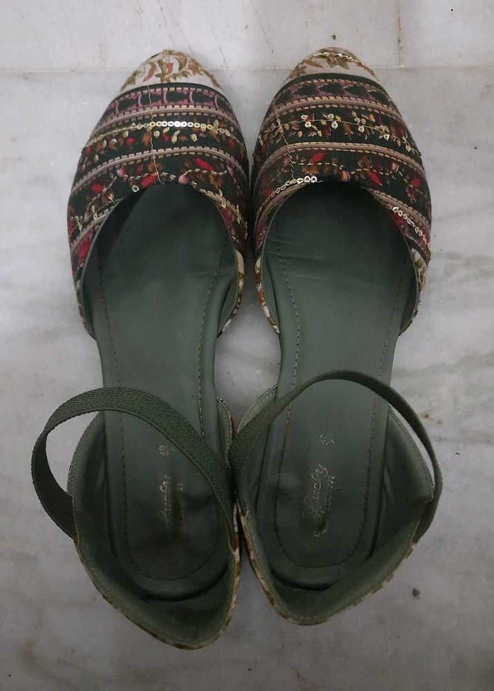 Ethnic Bellies 40