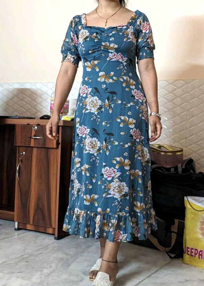 Women's Chiffon Fit Flare Square Knee Length Dress