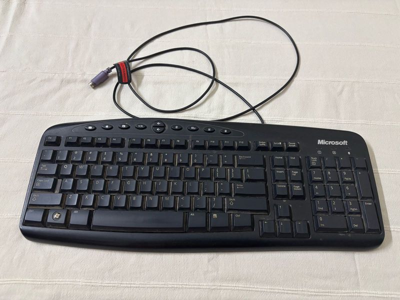 Microsoft Wired Keyboard 500