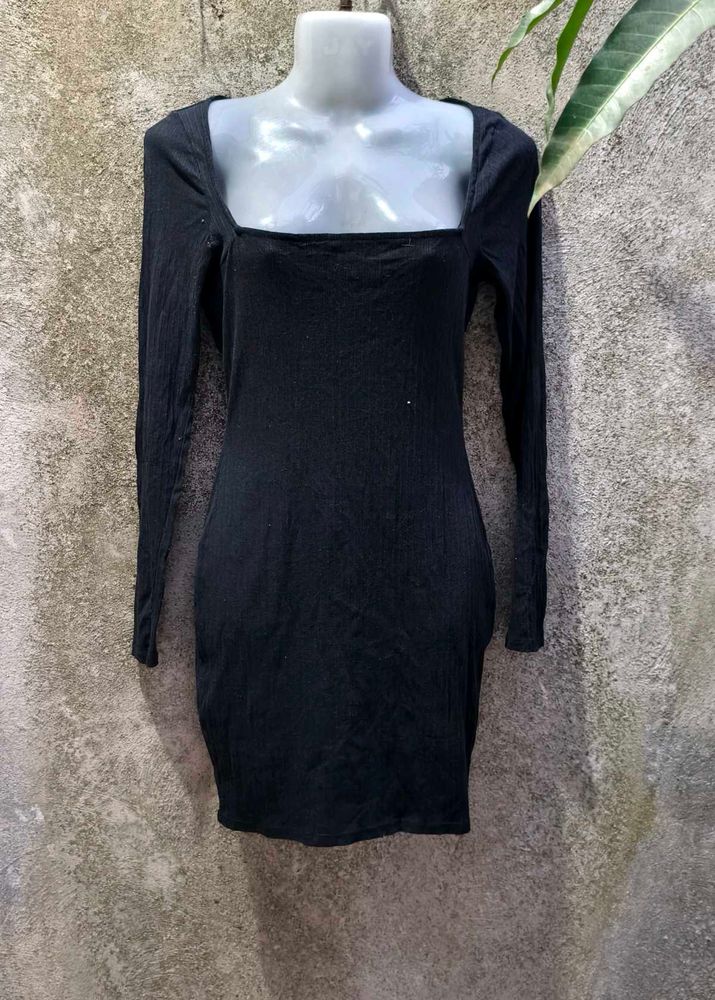 VN. Black Bodycon Mini Dress