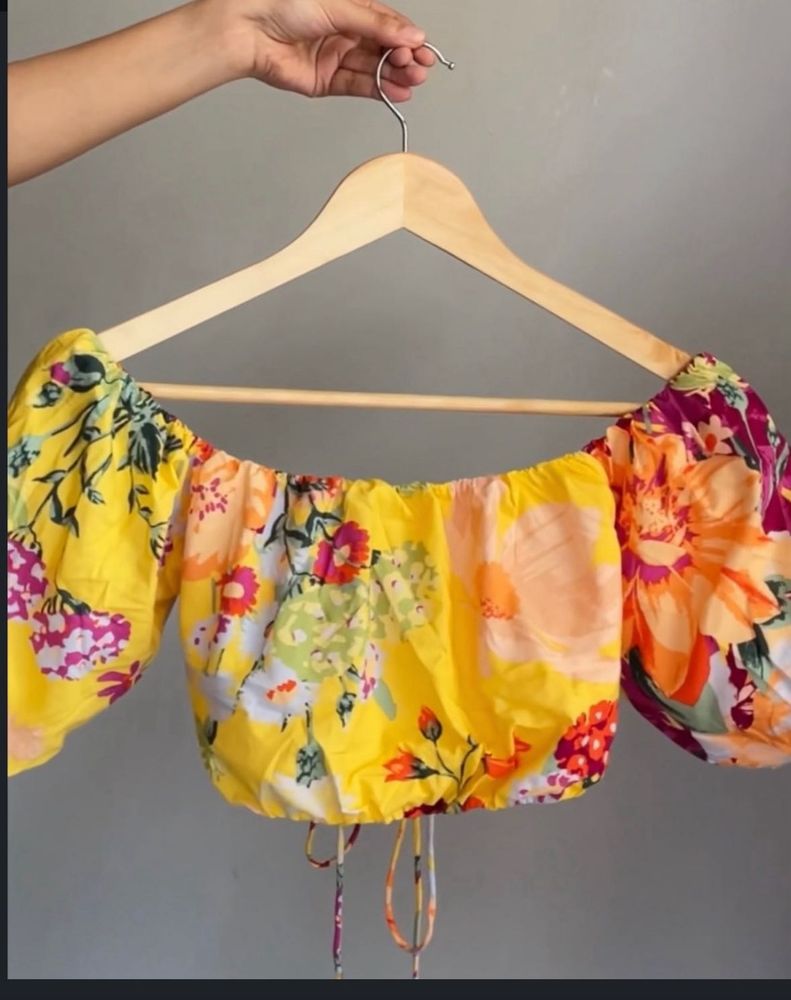 WOMEN&#39;S FLORAL PRINT TOP