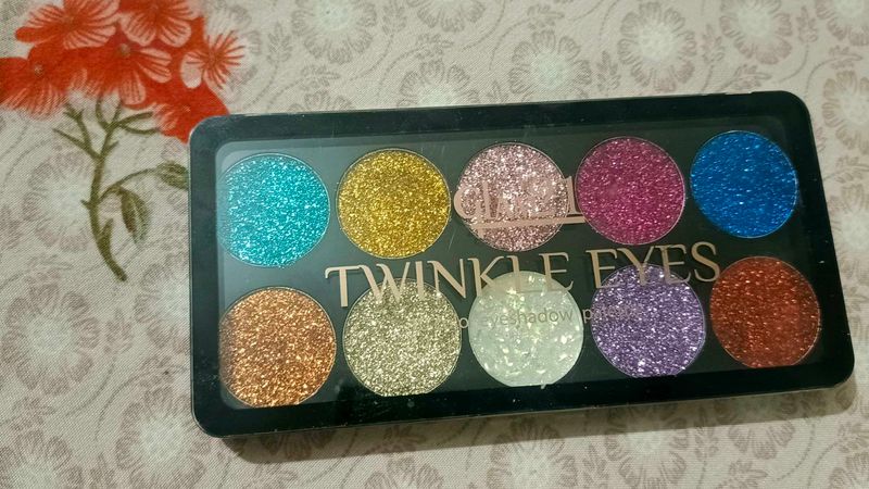 Glitter Eyeshadow palette ⭐