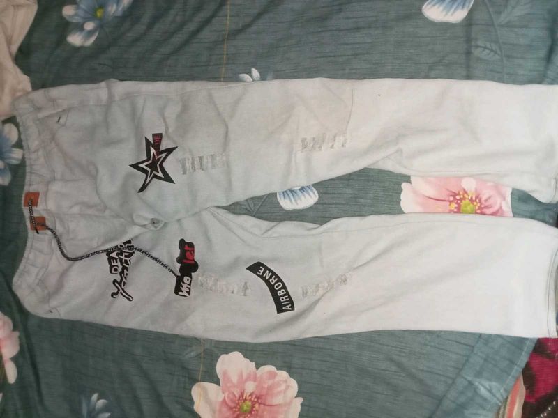 Distressed Graphic Print Jeans