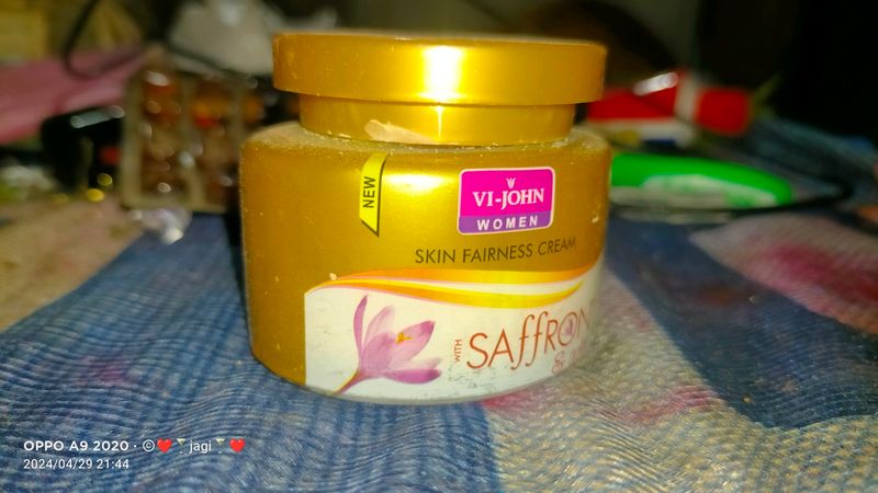 Vi John Saffron Gold Cream