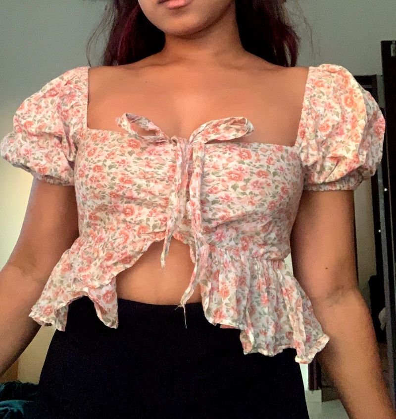 Floral Puff Sleeve Crop Top