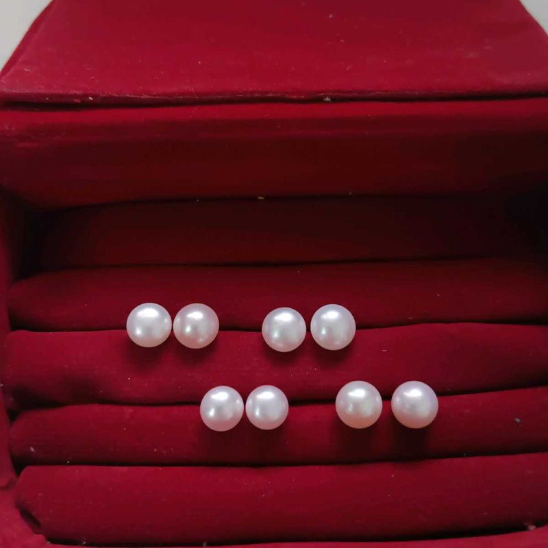 Real Pearl On Pure Silver Stud