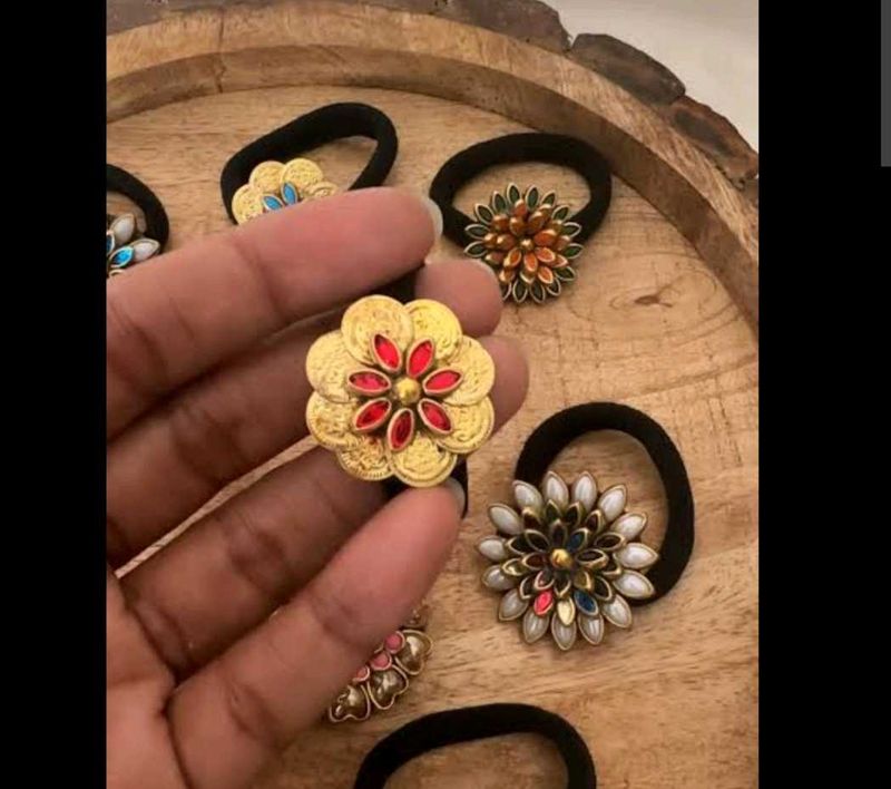 Floral Design Hair Tie