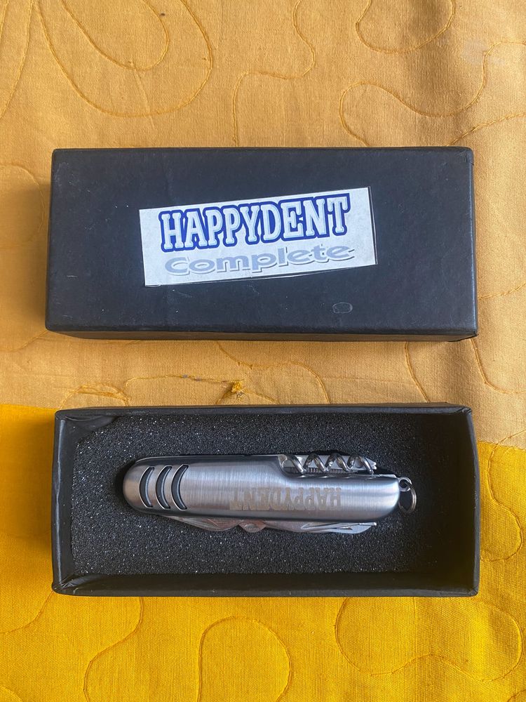 Happydent Company’s Pocket Knife
