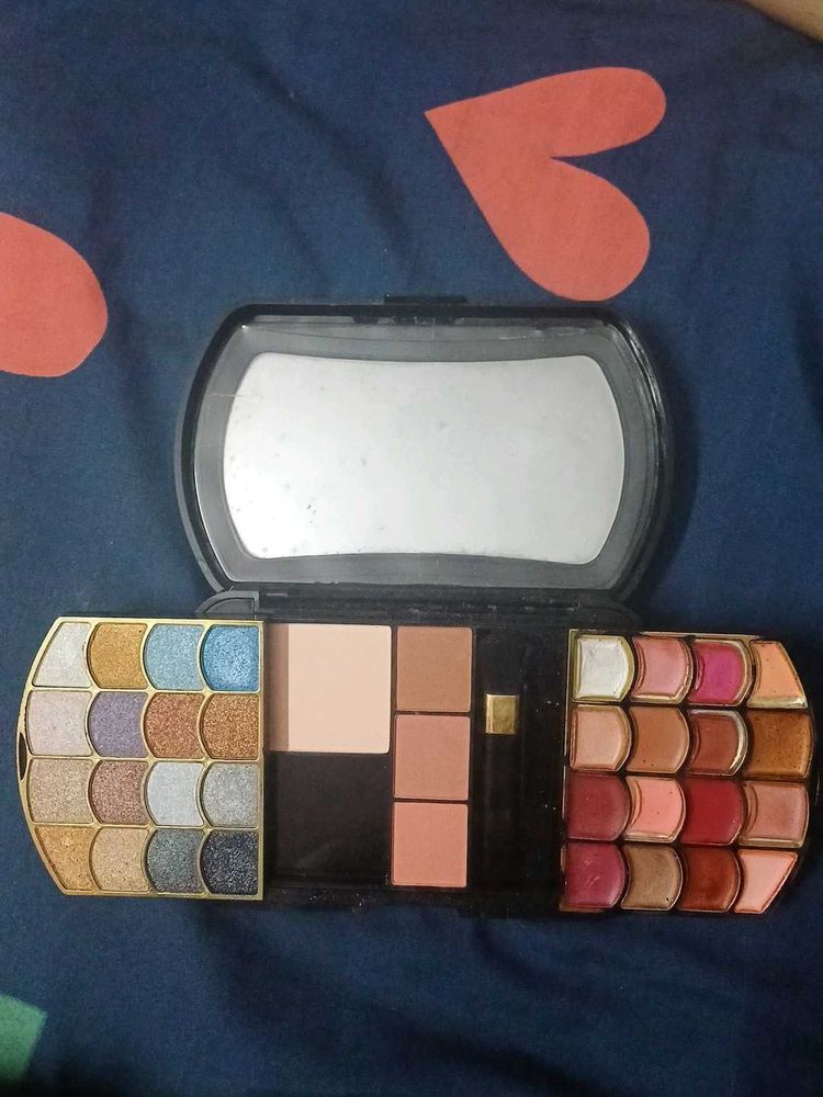 Makeup Palette