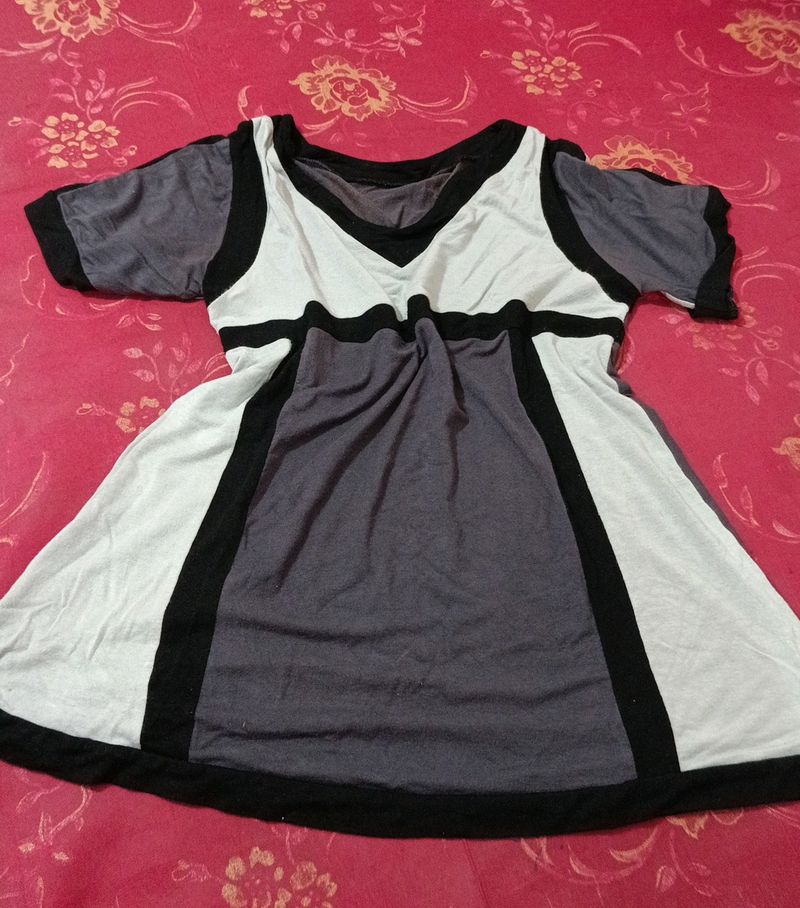 Woman&#39;s Multi Top