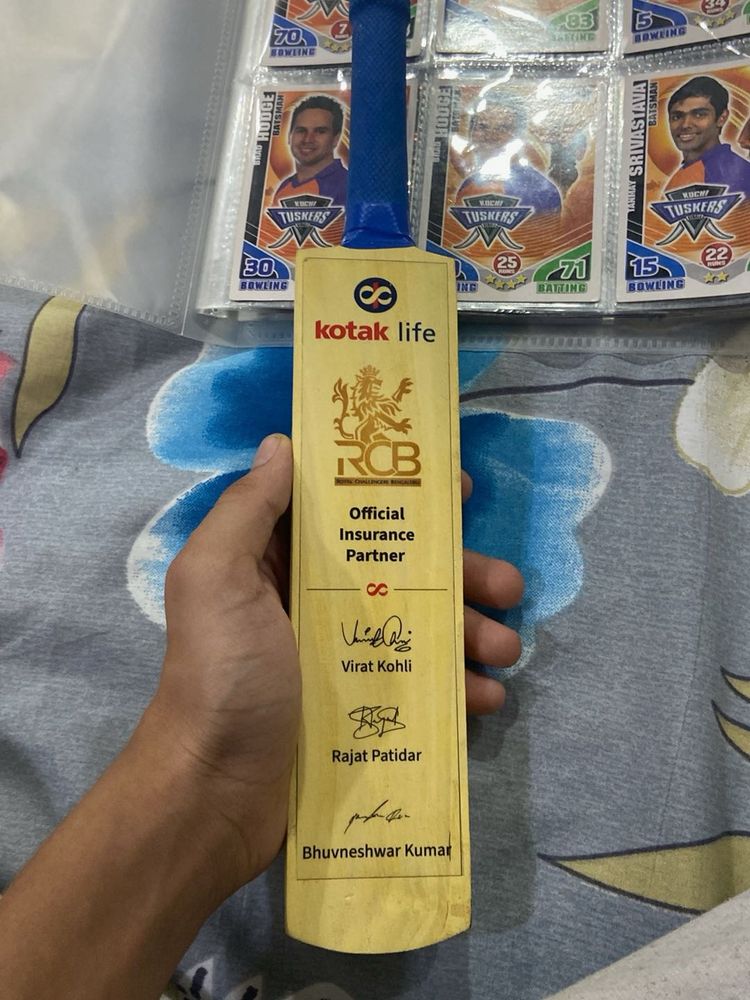 RCB Autographed Cricket Bat