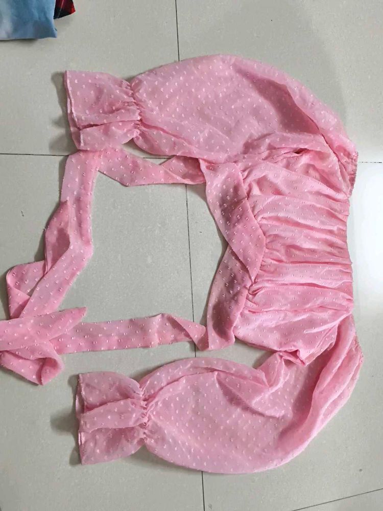 Pink 🩷 Crop Top ,Bow In The Back