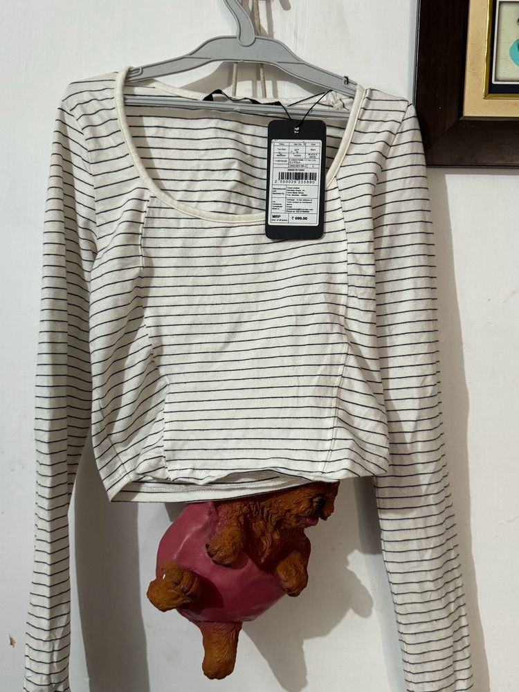 NUON Crop Full Selves Top