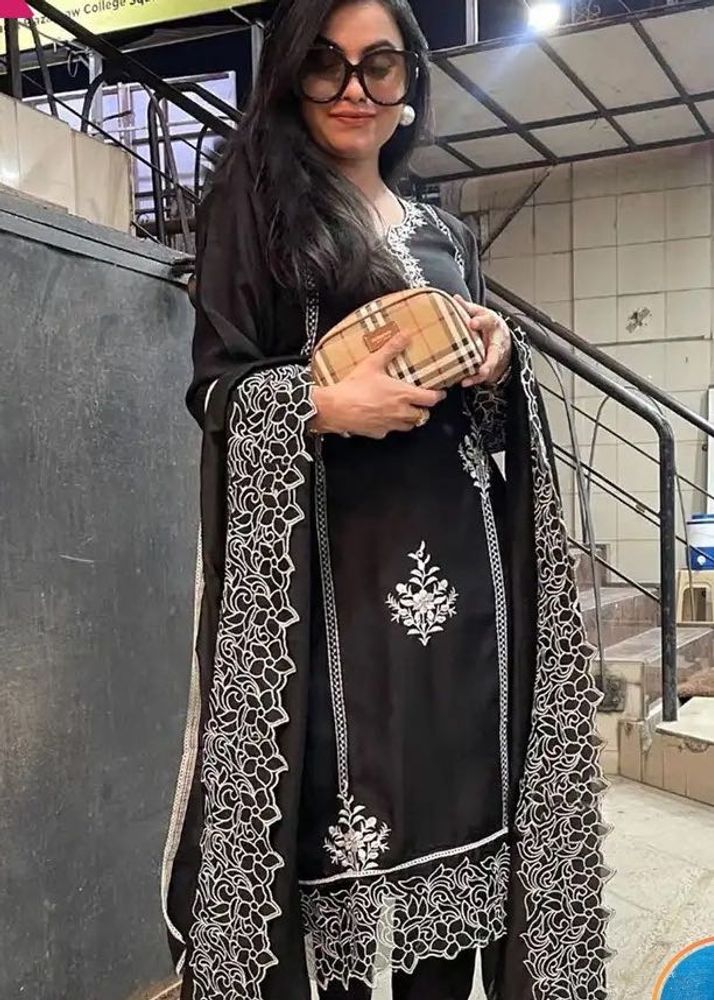 Elegant Black Embroidered Kurta Set