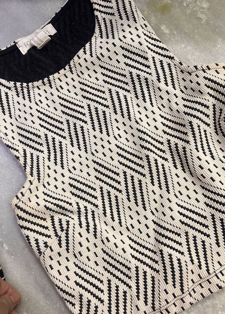 Forever 21 Beige Crop Top