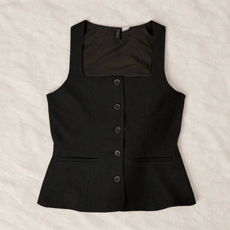 Chic Black Button-Down Vest