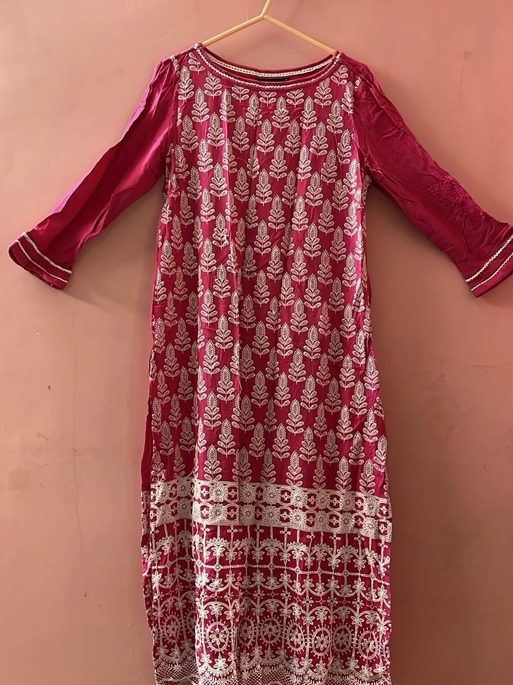 Elegant Embroidered Kurta