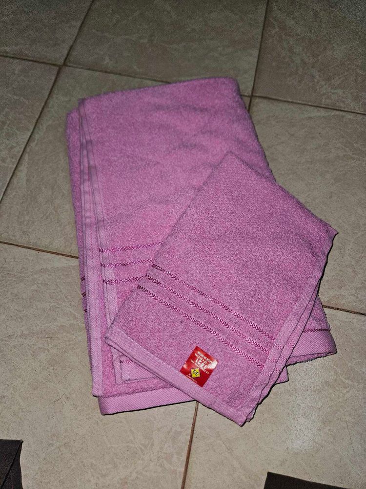 Pink Set Of Bathing Towel And Napkin