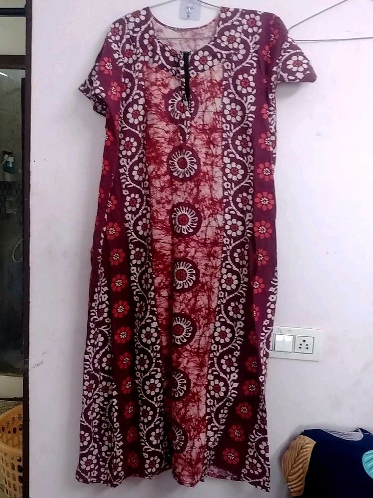 Floral Nightgown,used