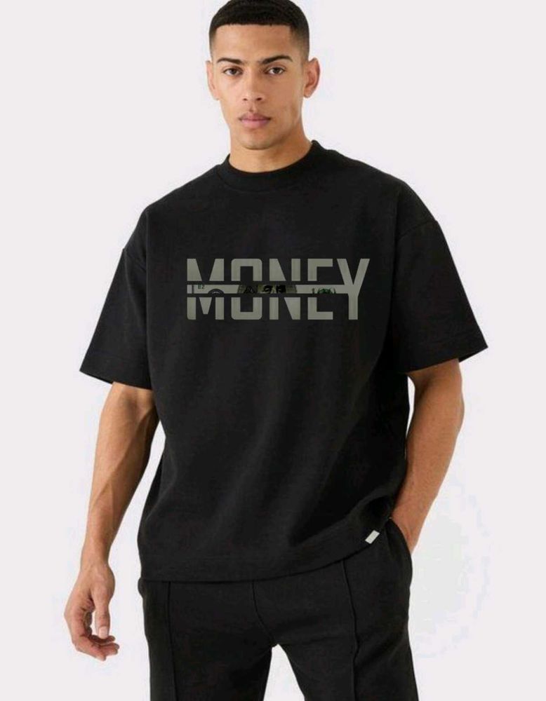 Round neck tishirt oversized black M