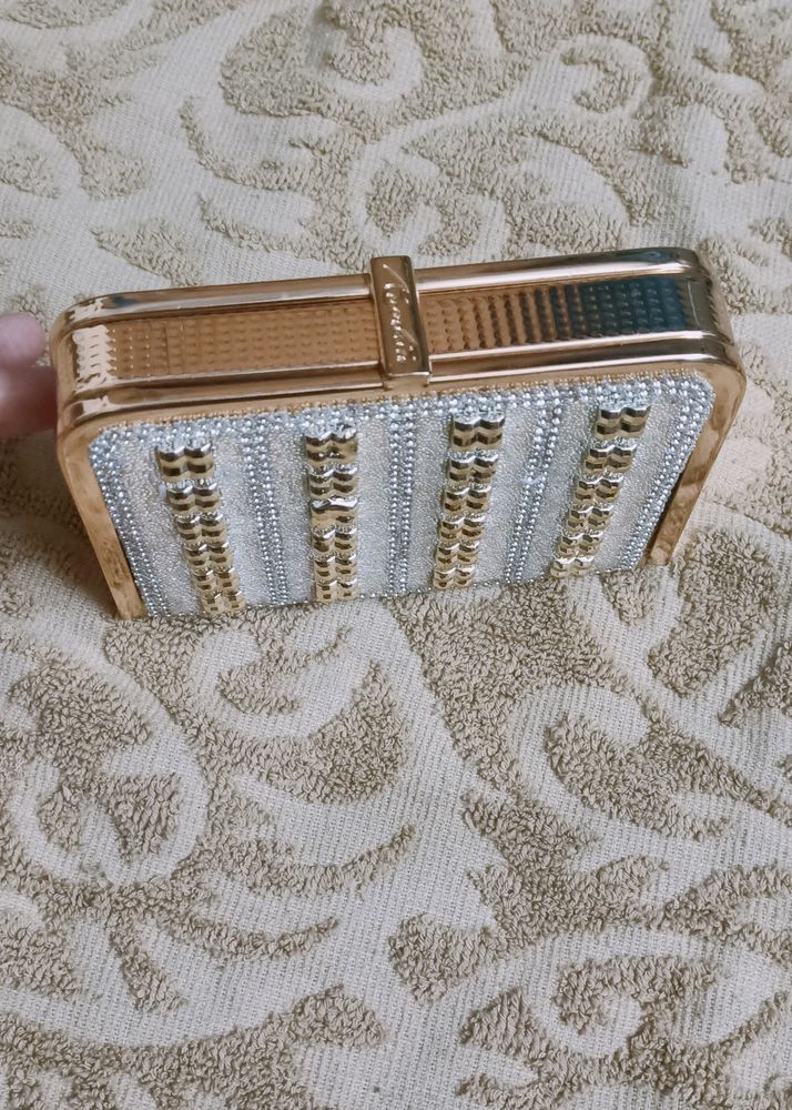 Dual Tone Clutch