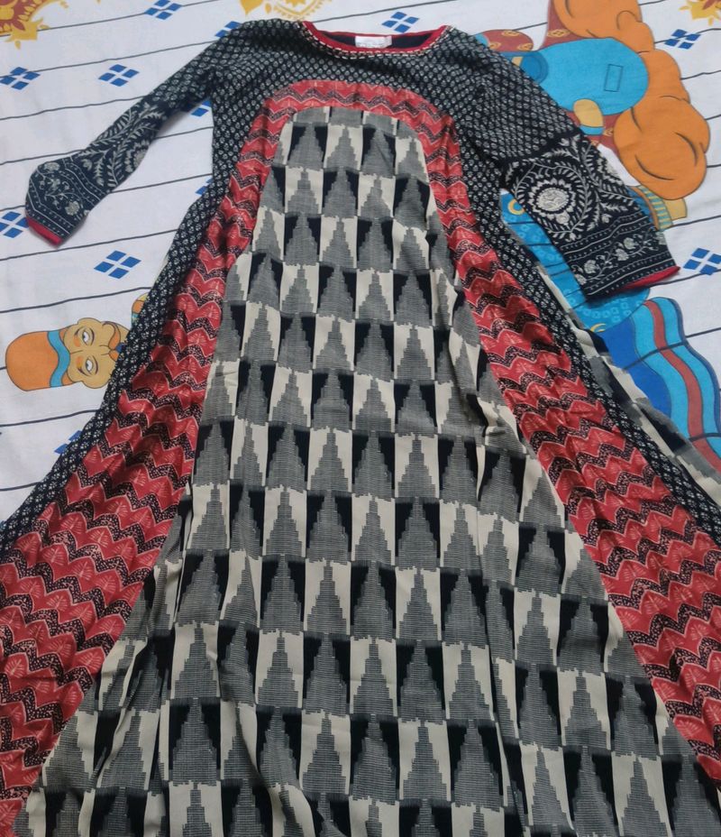 Gown With Very Elegant Design