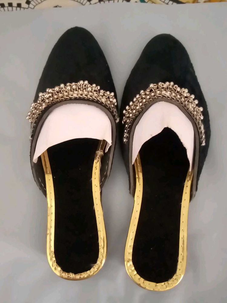 Black Ethnic Mules