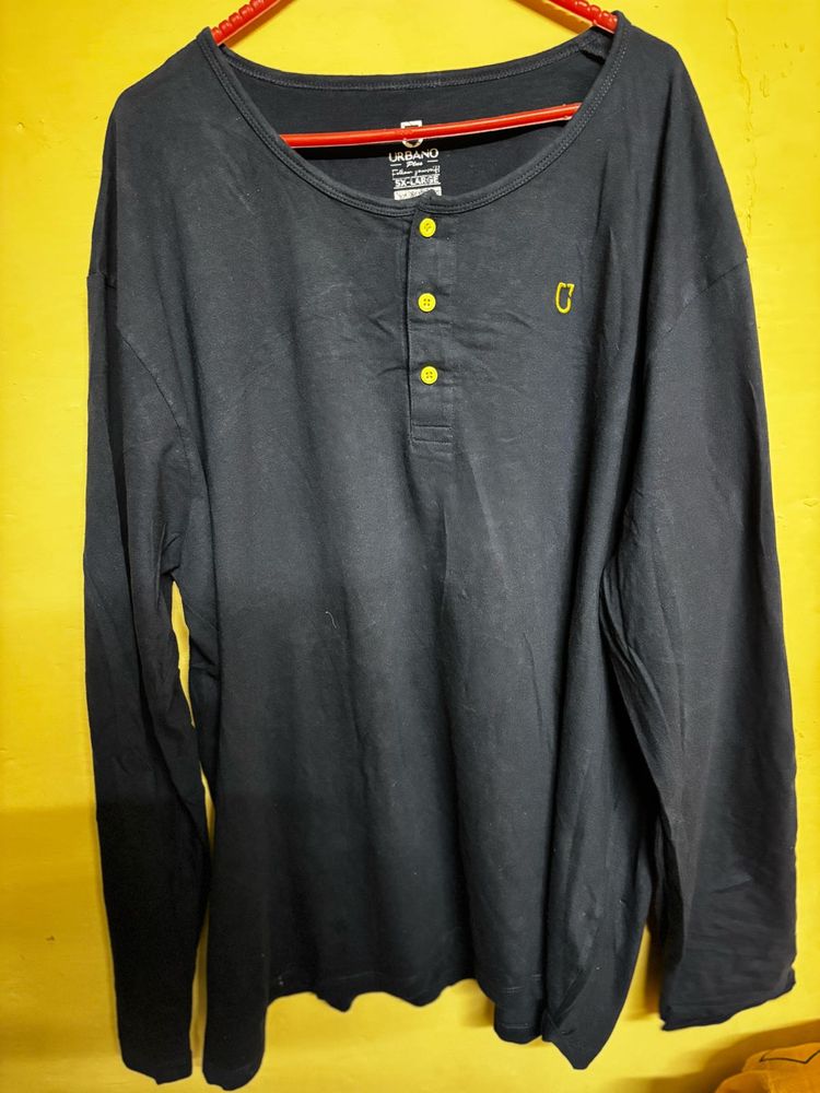 Urbano Plus T-Shirt.