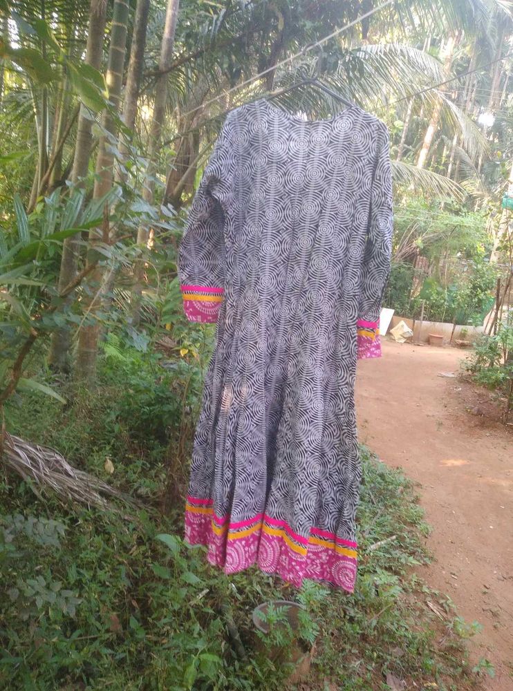 Elegant Printed Kurta