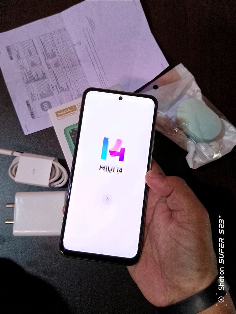 Redmi Note 10 4GB/64GB (Frost White) + Free Earpod