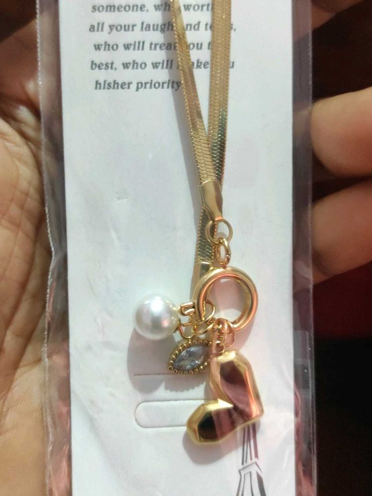 Snake Chain With 3 Model Pendant