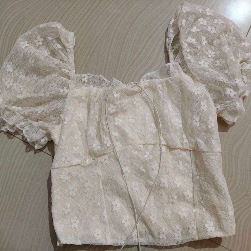 Floral Lace Puff Sleeve Top