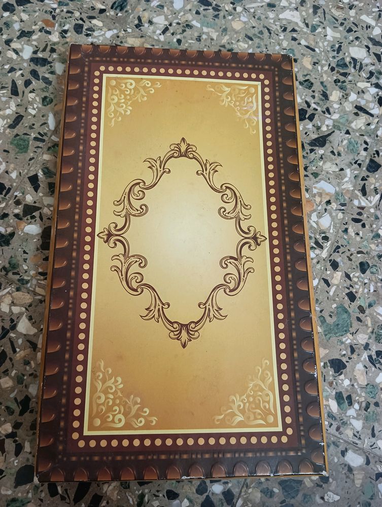 Sweet Box/chocolate Packing Box/ In Good Condition