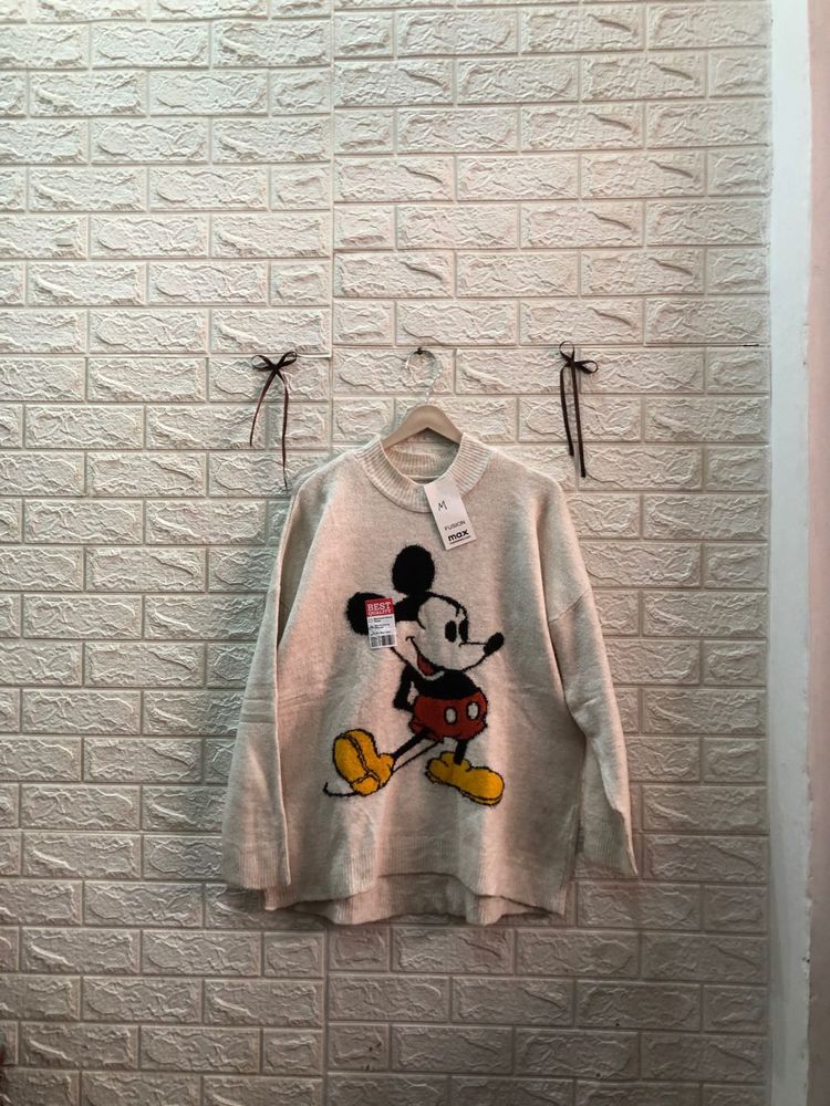 thrifted Mickey Mouse Graphic Sweater🎗️