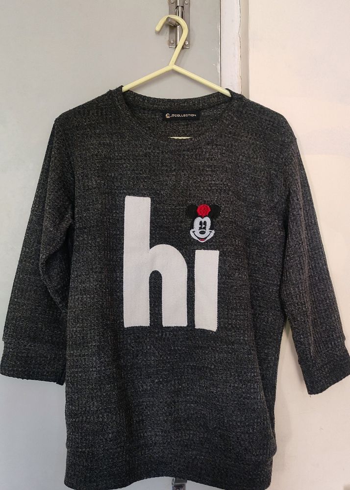 Knitted T-shirt for Women.