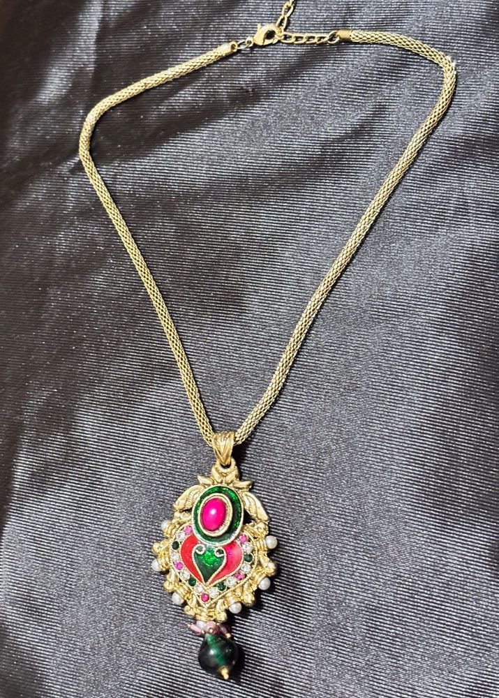 Vintage Style Pendant Necklace