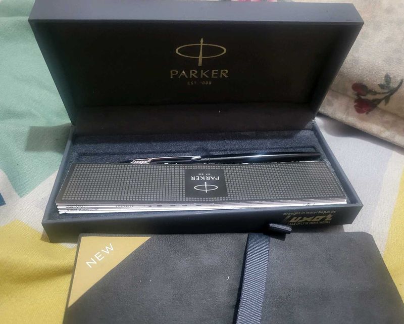 Parker Pen with box