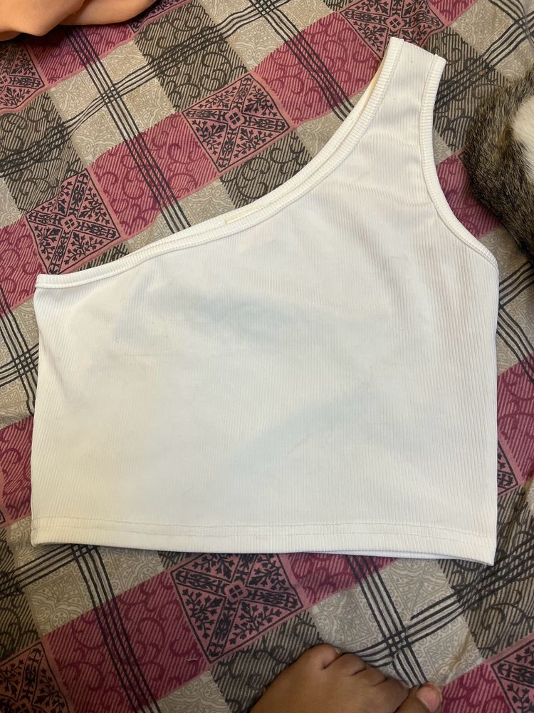 Urbanic One Shoulder Crop Top